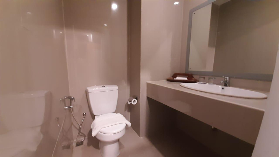 Bathroom 3