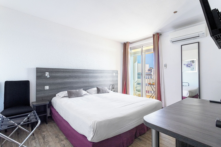 Bedroom 4, Hôtel de la Baie, Var