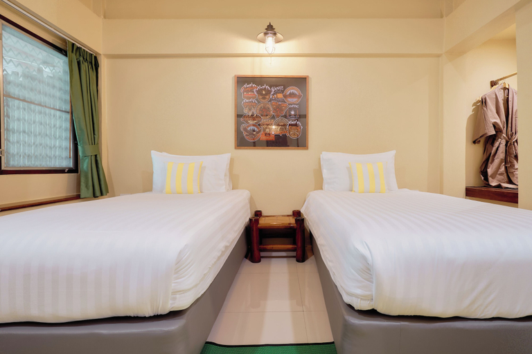 Bedroom 2, Sawasdee Lagoon Camping & Restaurant, Thai Mueang