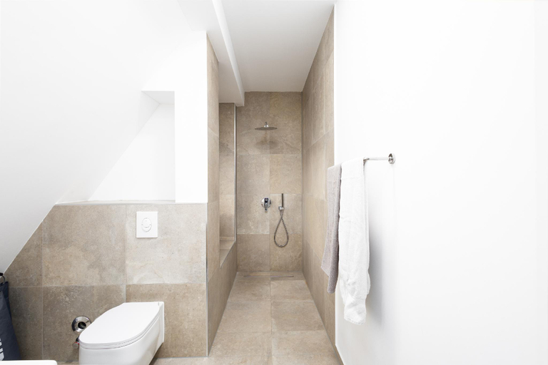 Bathroom 3, N8 Apartments, Ansbach