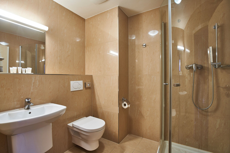 Bathroom 5, Spa Hotel Felicitas, Nymburk