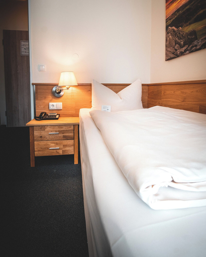 Bedroom 3, Hotel Gersfelder Hof, Fulda