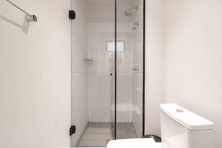 Bathroom 9