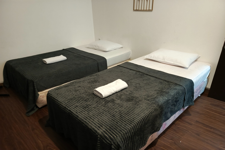 Bedroom 27