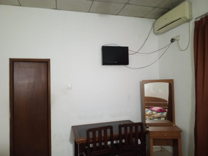 Others 3, Hotel Friendstar, Minuwangoda