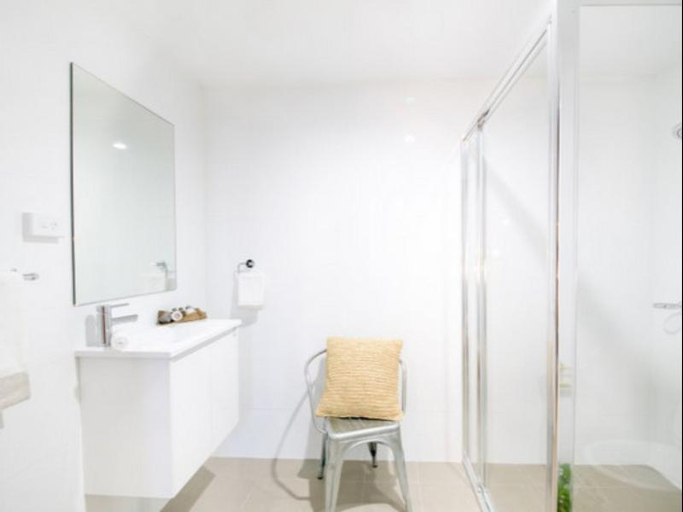 Bathroom 20