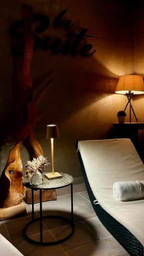 Bedroom, La Suite, Nord
