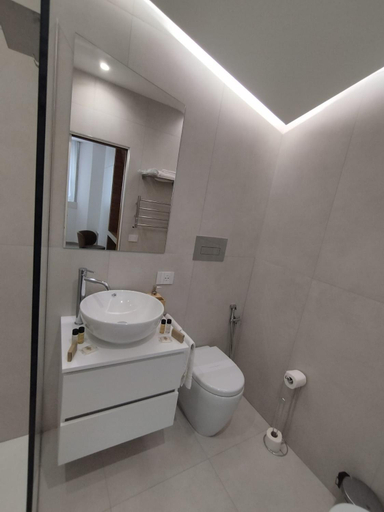Bathroom 4, Space Tower Rooms, Napoli