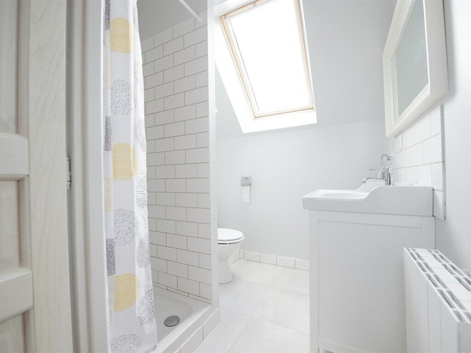 Bathroom 8