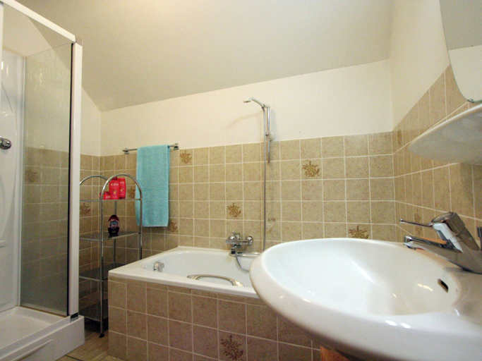 Bathroom 3, Cozy Holiday Home in Lesterny near Lake, Luxembourg