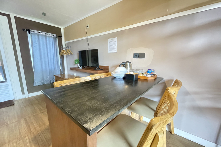 Dining Room 7