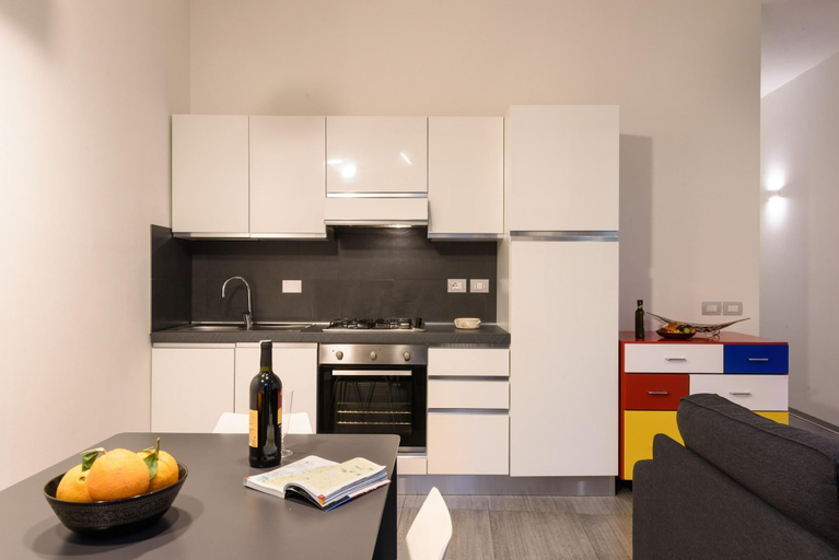 Room 2, Guelfa 14 in Firenze, Florence