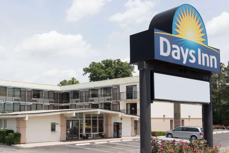 Days Inn by Wyndham Raleigh Downtown South, Wake