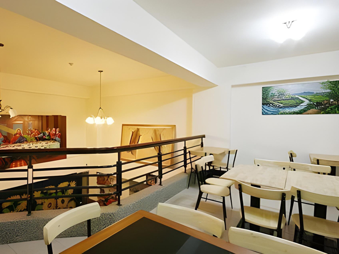 Food & Drinks 4, Taringkuan Hostel, Nantou