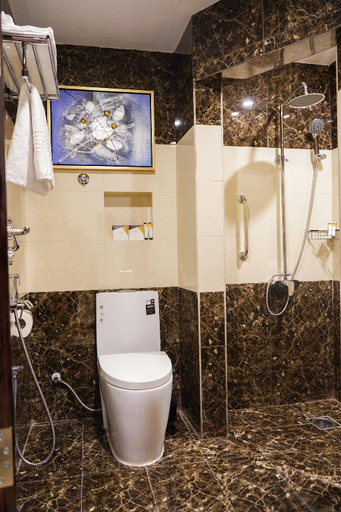 Bathroom 8