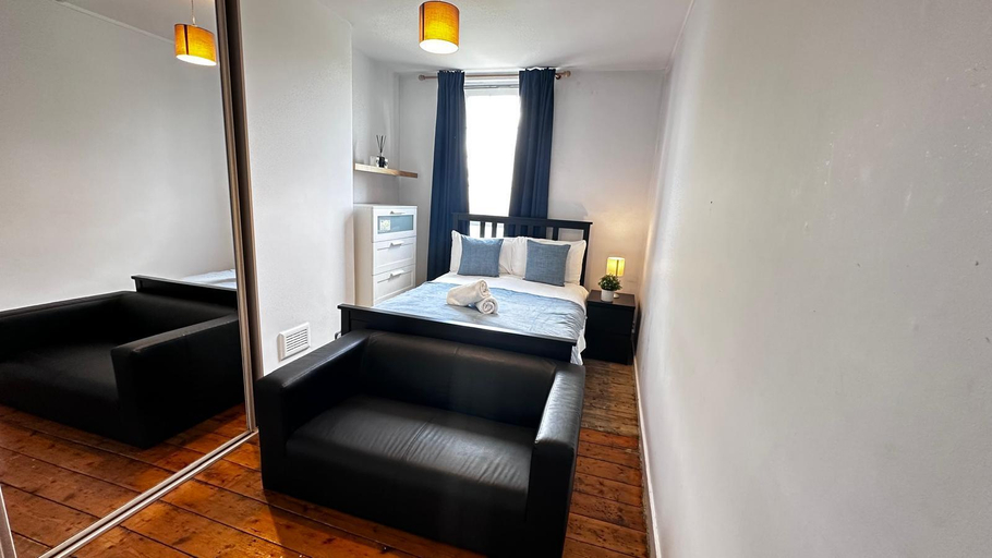 Bedroom 2, The Shard Vision Apartment, London