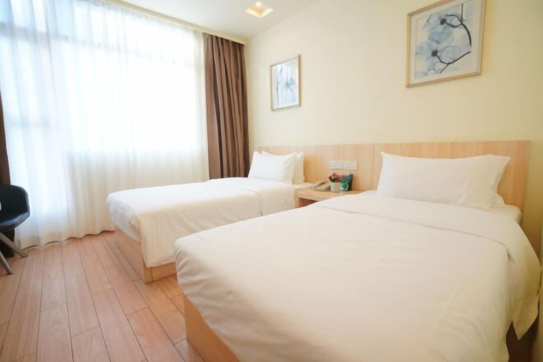 Bedroom 18