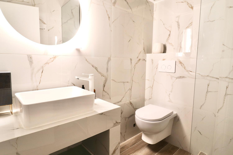 Bathroom 3, F & B Collection - Elegant Flats, Central Macedonia