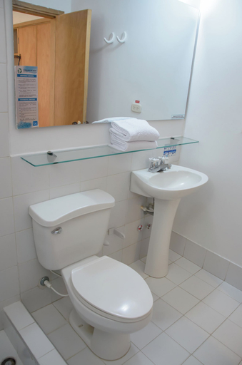 Bathroom 4, Hotel be La Sierra, Santa Marta (Dist. Esp.)