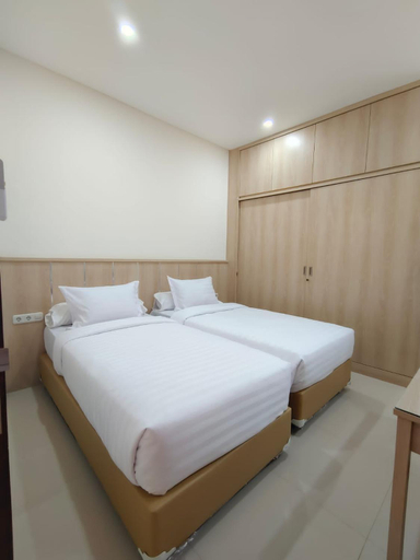 Bedroom 12