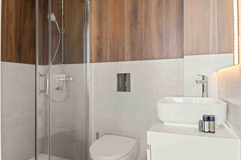Bathroom 2, Limassol Seaside Residences 01