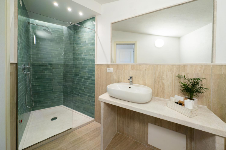 Bathroom 3, Domu Noa Hotel, Cagliari