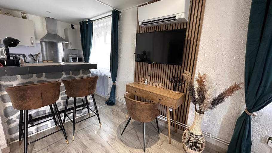 Dining Room 8