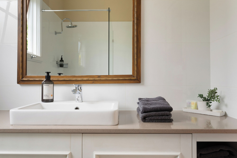 Bathroom 4, Arendon Cottage, Northern Midlands - Pt A