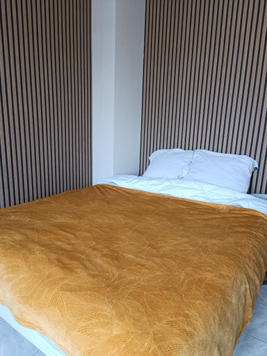 Bedroom 3, Maison proche du circuit des 24h avec parking, Sarthe