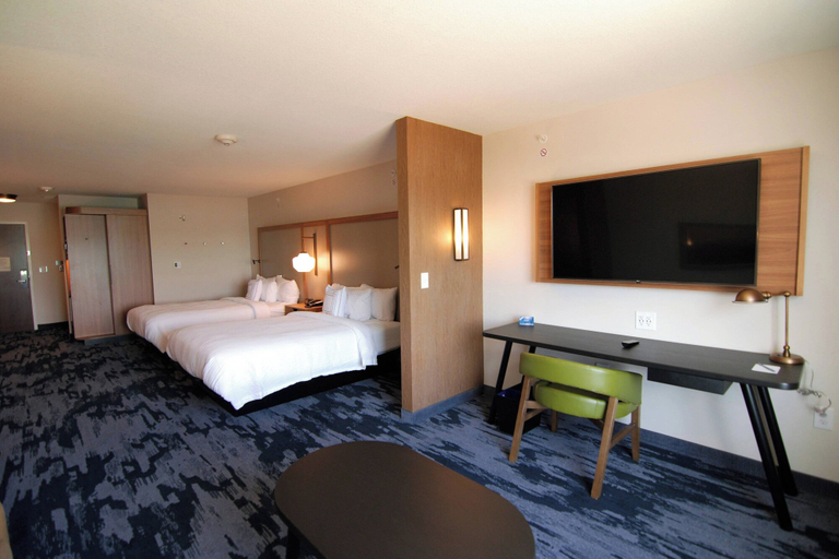 Bedroom 3, Fairfield Inn & Suites by Marriott Winona, Winona