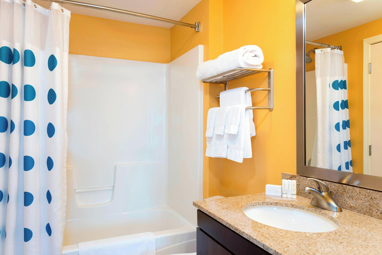 Bathroom 4, TownePlace Suites by Marriott Kalamazoo, Kalamazoo