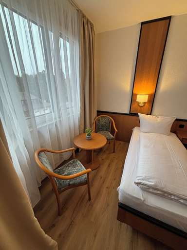 Bedroom 15