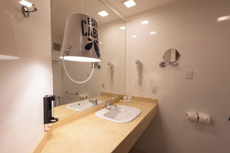 Bathroom 3, Hotel Cassino Tower Piracicaba By Nacional Inn, Piracicaba