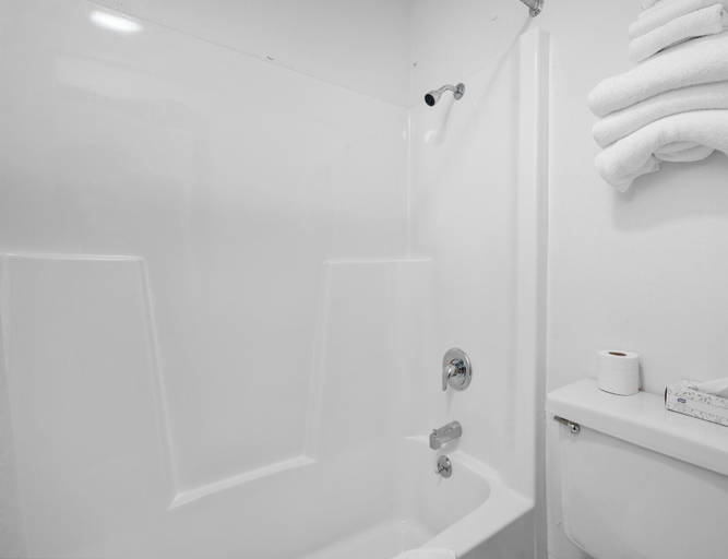 Bathroom 4, StayInn - Grand Forks, Grand Forks