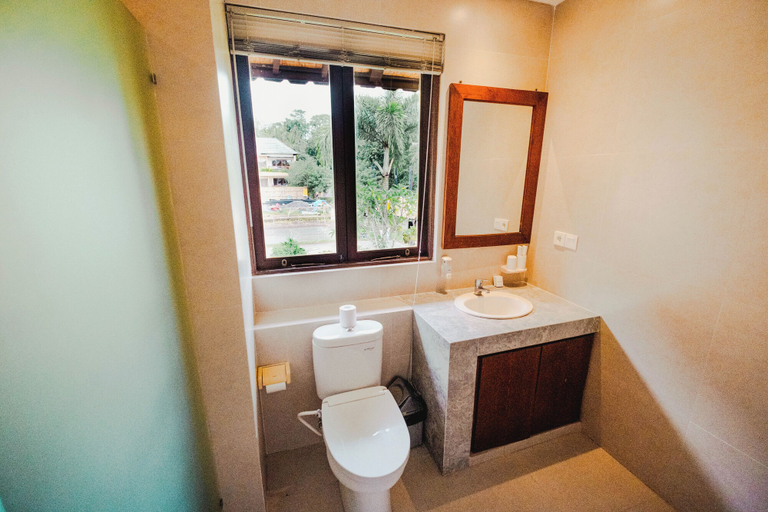 Bathroom 7