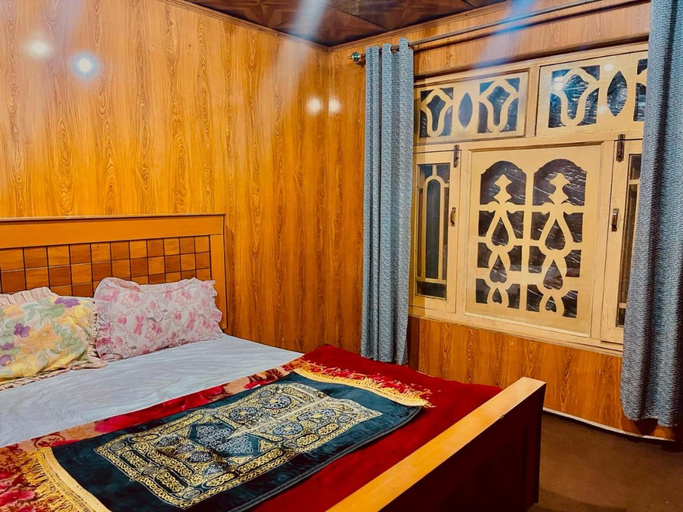 Others 3, Punjab Guest House, Northern Areas
