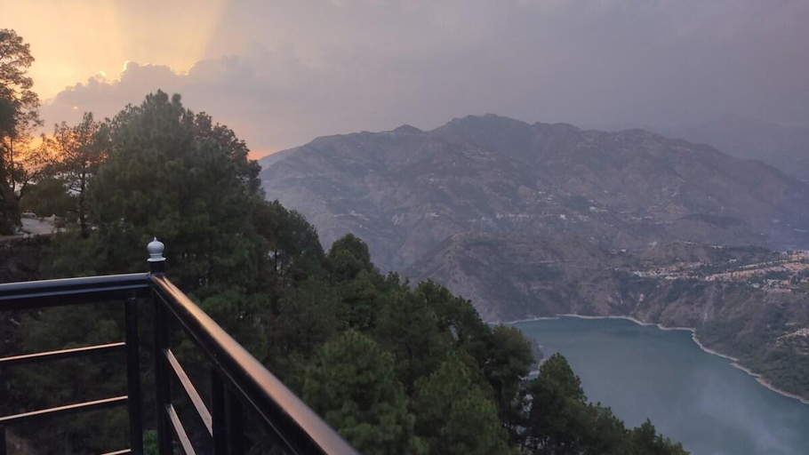 Others 4, Pir Panjal hotel, Chamba
