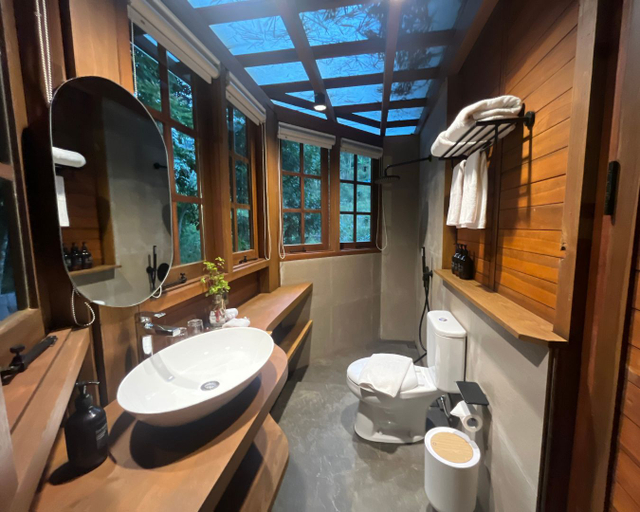 Bathroom 5, Chanaya Resort, Bandung