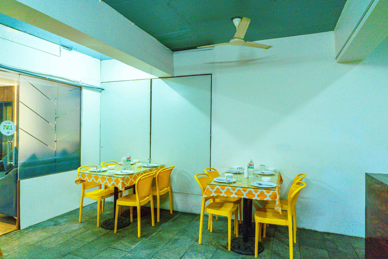 Food & Drinks 5, Treebo Elmas Grand, Bangalore