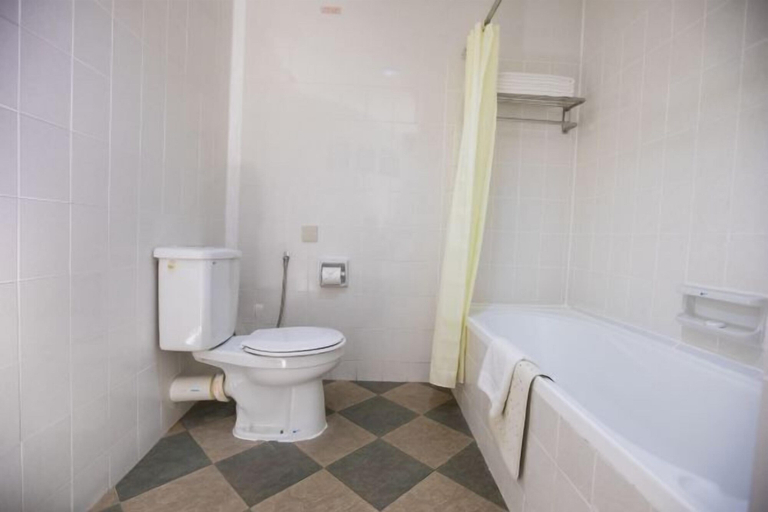Bathroom 8