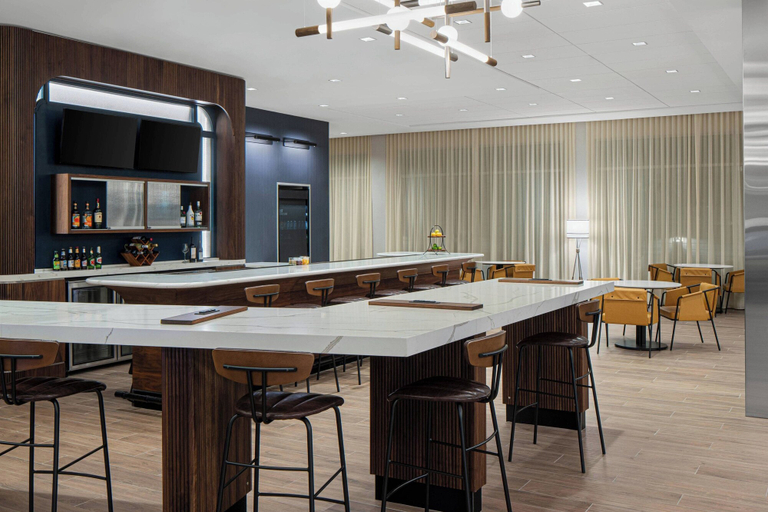Food & Drinks 5, Courtyard by Marriott Houston I-10 West/Memorial, Houston