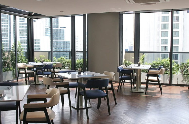 Food & Drinks 4, Gm Estate Hotel & Executive Apartment, Khlong Toey