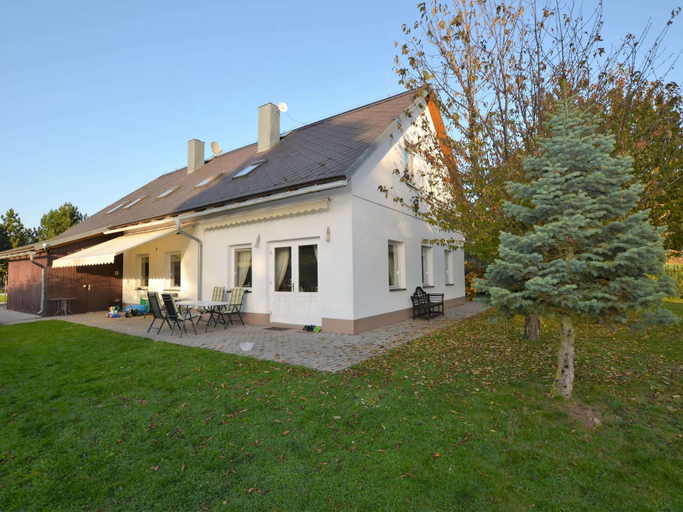 Exterior & Views 2, Apartment in Nemojov Near Ski Lift, Trutnov