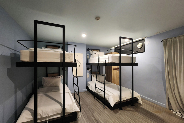 Bedroom 8