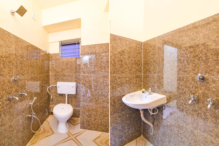 Bathroom, Hotel O The Crown, North 24 Parganas