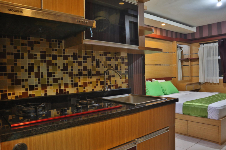 Dining Room 8