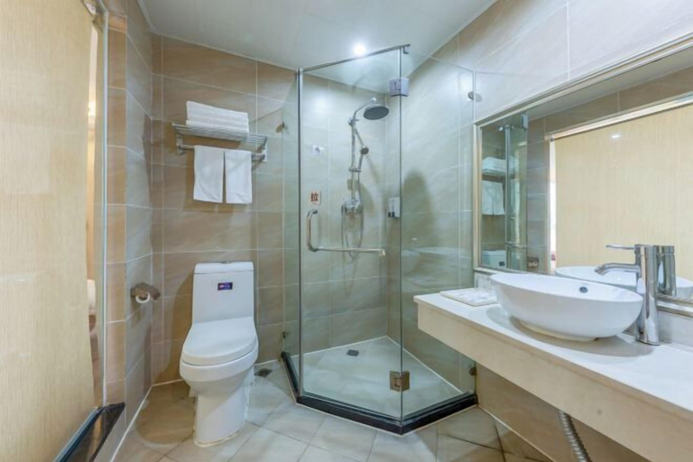 Bathroom 3, Tianhai Yuyuan Hotel (Jiujiang Railway Station), Jiujiang