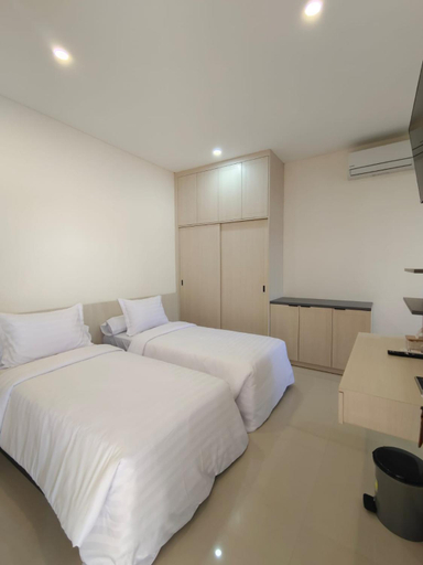 Bedroom 13