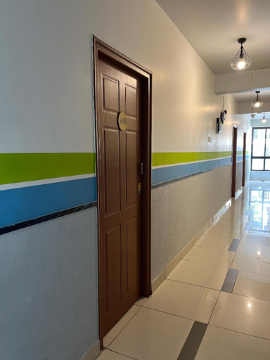 Others 4, Axon Elite Stays, Bangalore