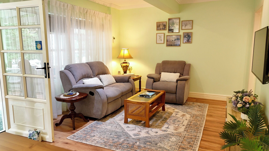 Others 5, Curtis Falls Apartment, Tamborine Mountain